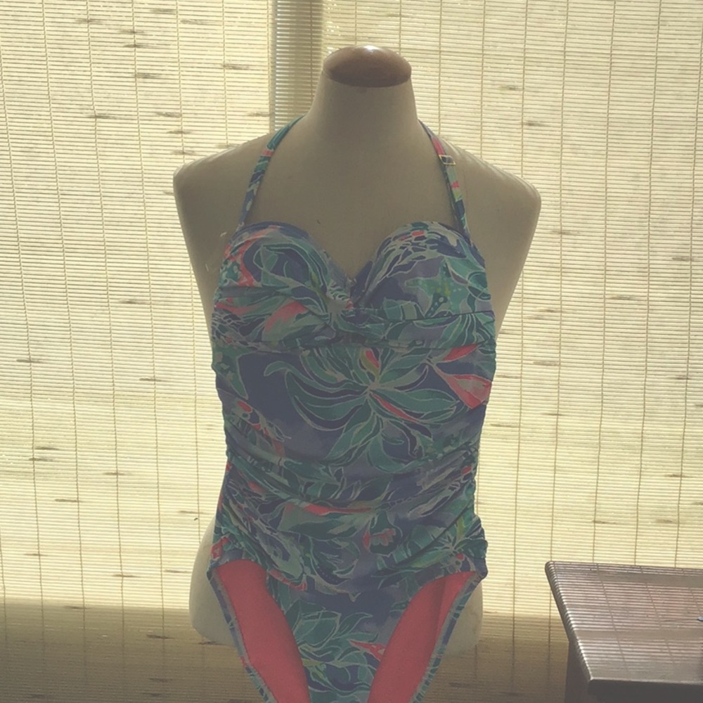 One piece Lilly Pulitzer swim suit